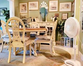 Dining set (pending pmt at 8am)