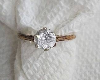 14k Gold Diamond Ring 