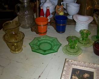 Bauer, vaseline and milk glass