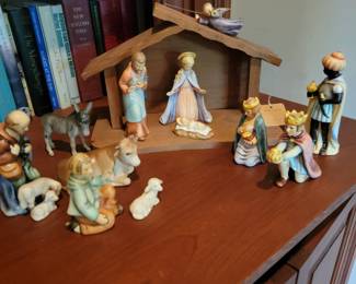 Goebel Nativity Set, made in "West" Germany. Complete 13 pc Set.