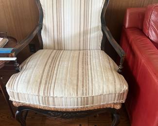 Nice Robert Allen wicker chair 