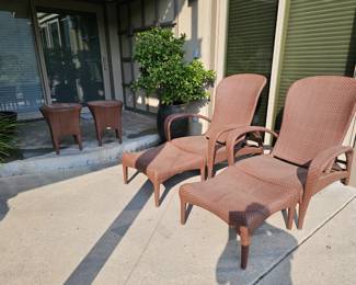 47. Dedon patio chairs and 2 side tables