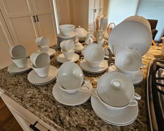 64. Rosenthal Romance by Bjorn Wiiblad. 8 place settings with service pieces.