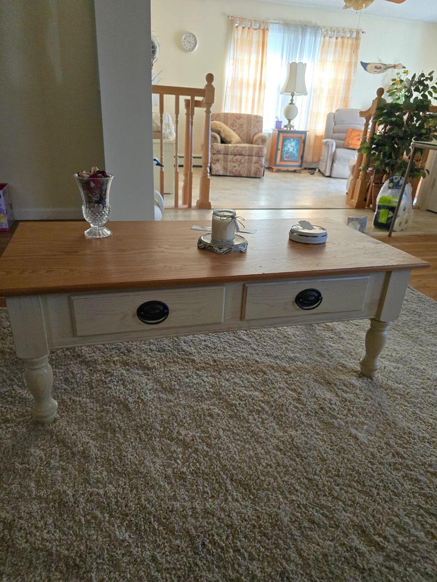 Estate Sale Holiday City Silverton in Toms River, NJ starts on 6/21/2024