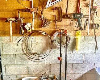 821 Assortment Of Tools 