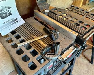 921 SKIL Table Saw w Stand
