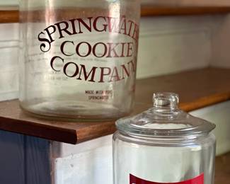 712 Springwater Cookies  Little Debbie Canisters 