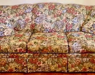 138 SUPER Comfy Floral Couch