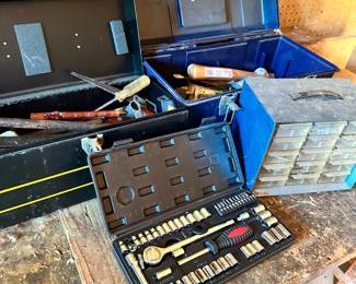 910 Toolbox Mystery Lot