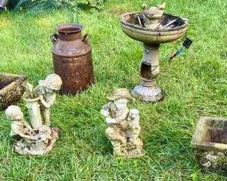 903 Miscellaneous Garden Decor 