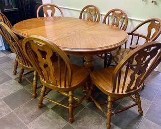 068 Virginia House Dining Table  Chairs 