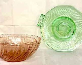 022 Uranium Glass Platter  Vintage Bowls
