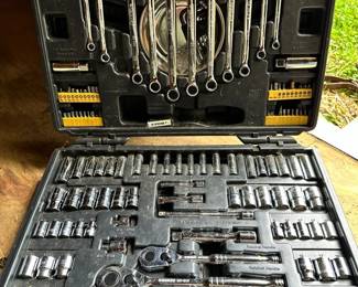 936 Stanley Mechanics Tool Set