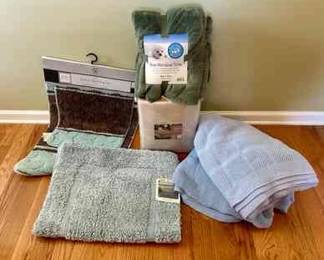 539 Blanket  Bath Rug Assortment 