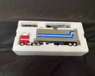 748 Vintage 80s Optimus Prime