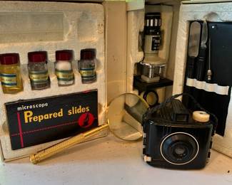 719 Vtg Kodak Baby Brownie  Microscope