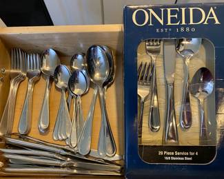 064 Oneida Flatware 
