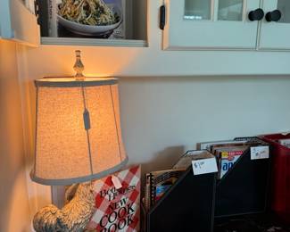 Rooster lamp