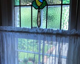 Stained glass window 