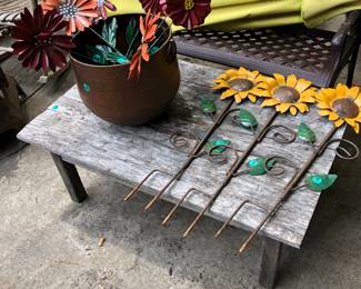 Floral yard art