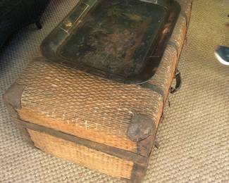 Wicker trunk 