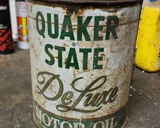 Large Quaker State oil can