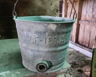 Cslf-teria calf milk feeding bucket 