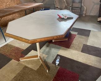 . . . Formica table
