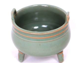 Chinese Tripod Crackle Glazed Pot