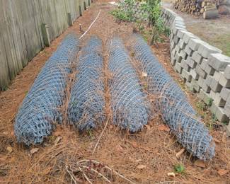 Wire fencing
