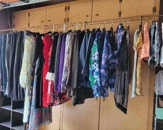 Women's clothing, size small, petite, 2-6