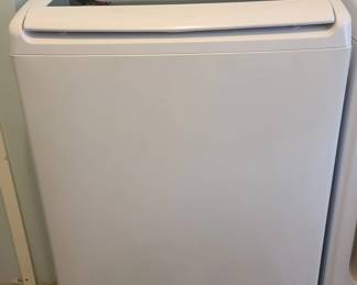 Samsung Washer, Less than 2 years old