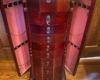 Jewelry chest