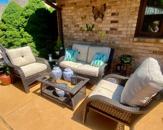 Outdoor patio set