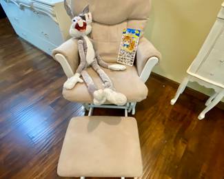 Glider with matching ottomas