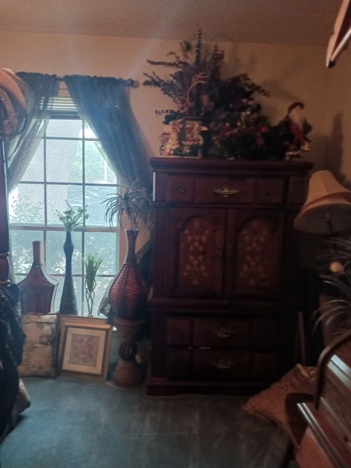 South Ft.Worth Estate Sale in Edgecliff Village, TX starts on 6/21/2024