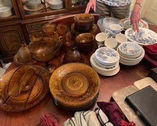 Amber Glass Indiana Tiara Sandwich Gold