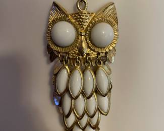 Mid Century necklace Much more costume jewelry without pictures!!