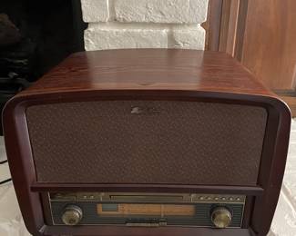 Reproduction Turntable 