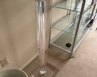 LUCITE  Pedestal / Stand. 