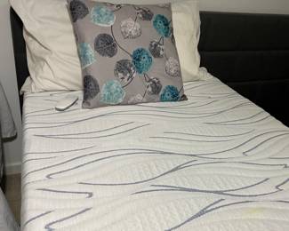 twin XL adjustable bed, king headboard