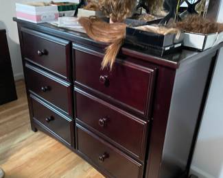 6 drawer dresser w/mirror, we have wigs