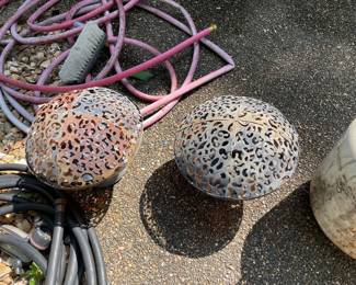 love these metal mushrooms