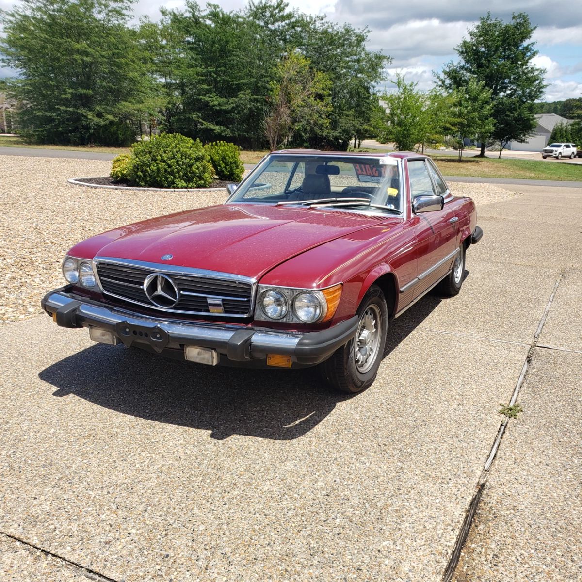 1985  Mercedes SL380-11. Removable hardtop, New soft undercover, approx 140k miles. All paper records and service. Please call to drive and will PRESALE.  