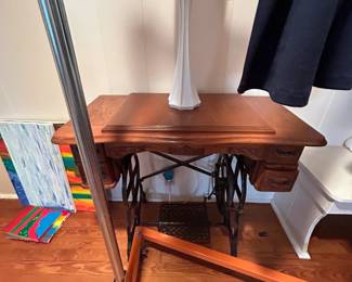 Sewing Mahcine Table