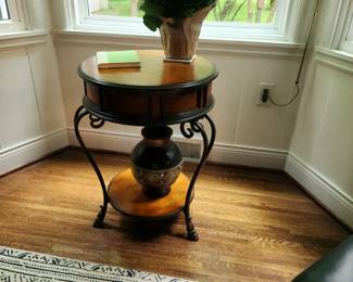 End table