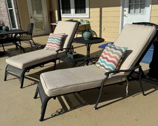 Outdoor lounge chairs