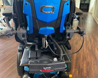 2016 iLevel Q6 w/5 Miles comes with 2 chargers