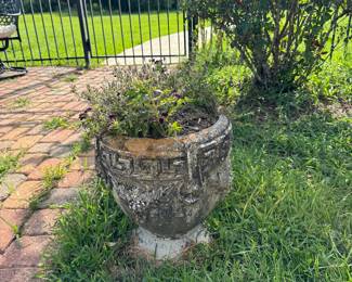 Concrete planter