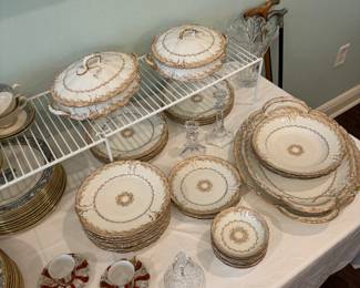 35 pc Theodore Haviland Limoges France China Set